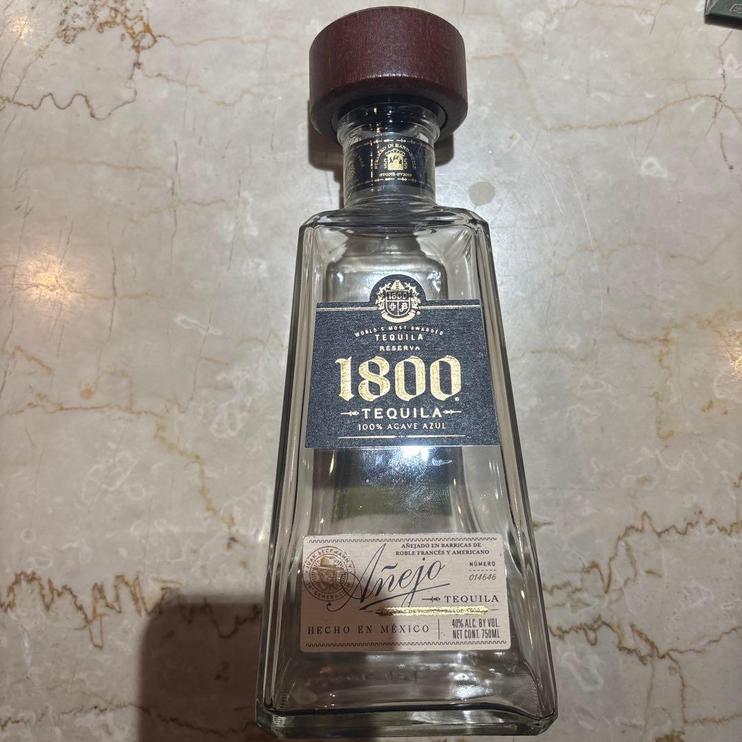 クエルボ 1800 アネホ テキーラ 空き瓶 750ml - メルカリ