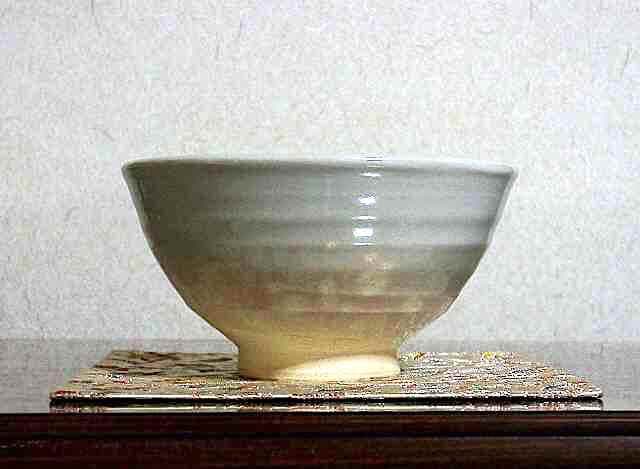 鹿背山焼　七十四代 松林豊斎 作　茶碗　共箱　無傷。