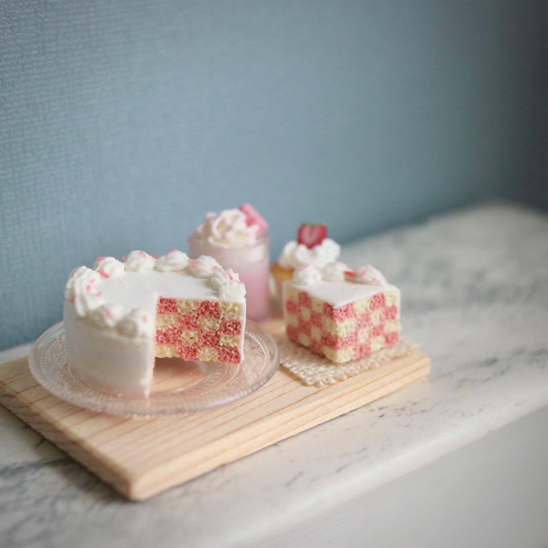 元時代 白釉釉裏紅飛斑暗刻龍紋盤 古盤 皿 唐物 古賞物 (D-43)