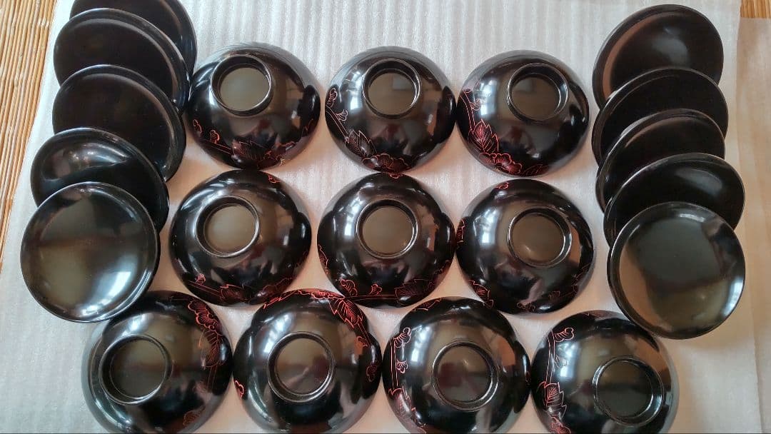 輪島塗　牡丹彫　金模様細工　木製　蓋付椀　10客　共箱