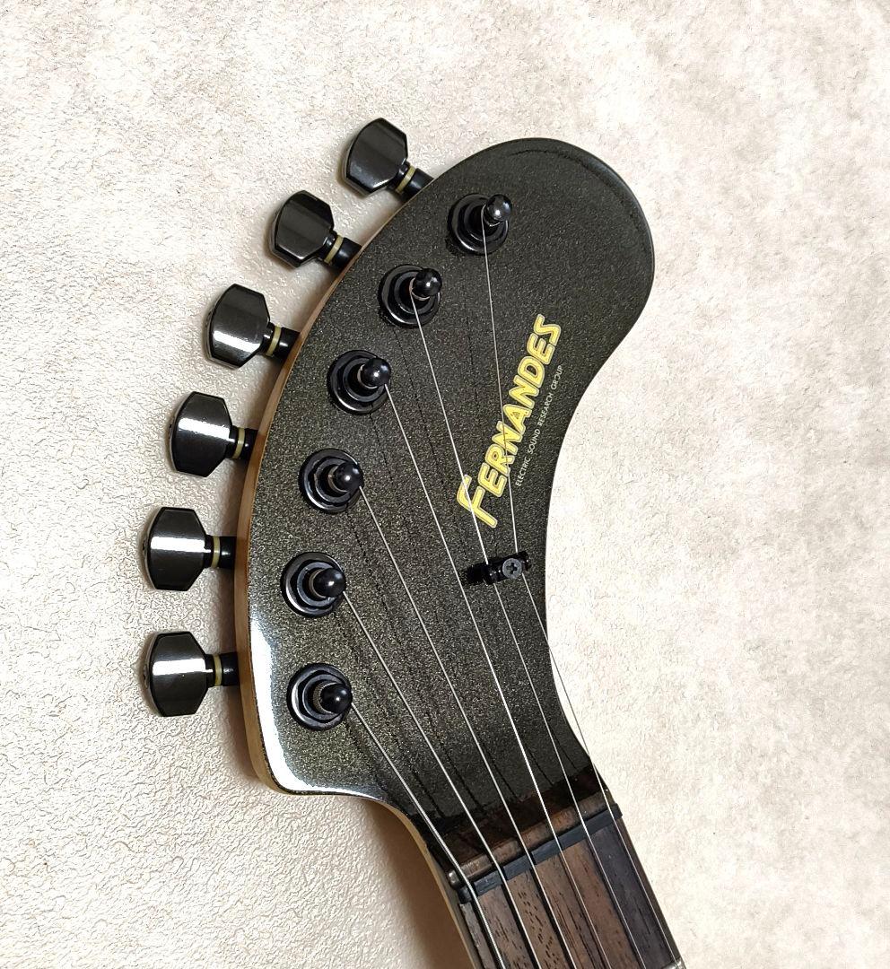 【超美品】ZO-3 芸達者 MB アンプ内蔵ミニギター 専用ソフトケース付