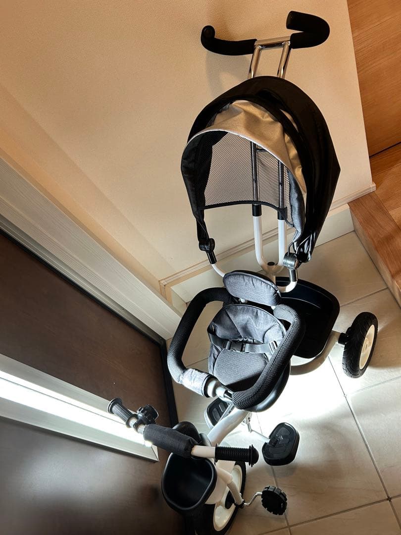 美品！】4way 折りたたみ三輪車(白×ダークグレー)