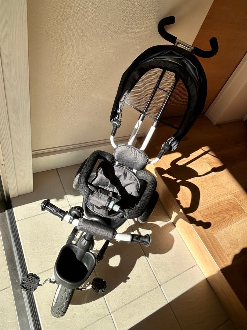 美品！】4way 折りたたみ三輪車(白×ダークグレー)