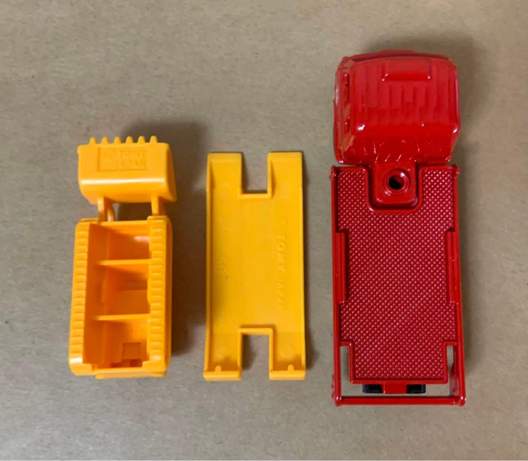 赤箱 トミカ56 UD コンドル ブルドーザキャリア 日本製 - メルカリ