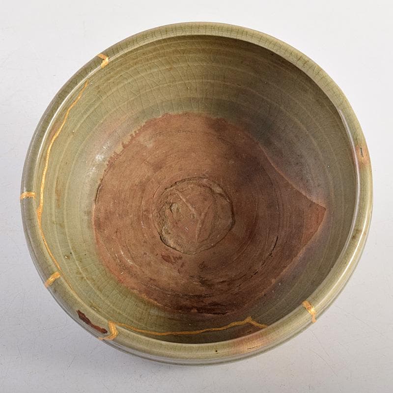 中国　龍泉窯　青磁　刻線文　三つ足香炉　C　R8788