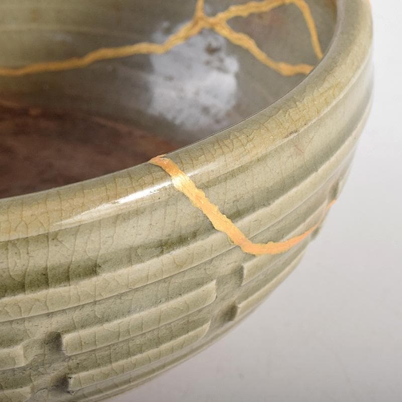 中国　龍泉窯　青磁　刻線文　三つ足香炉　C　R8788