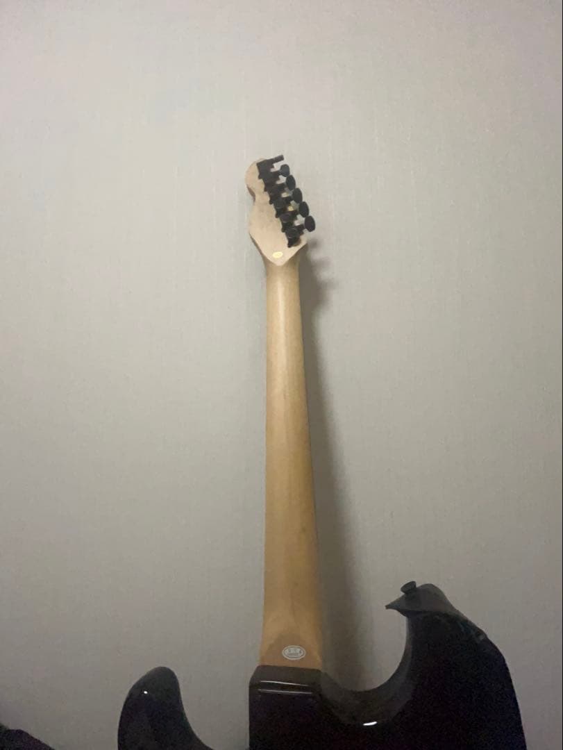 パープル ストラトキャスタータイプ エレキギター