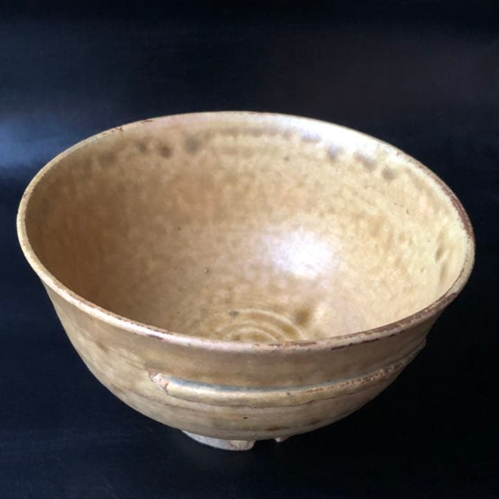 蔵からかなり古そうな抹茶茶碗が出て来た。名あり、古