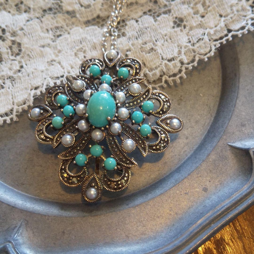 碌山トルコ石とシードパールのブローチ兼ペンダントトップ