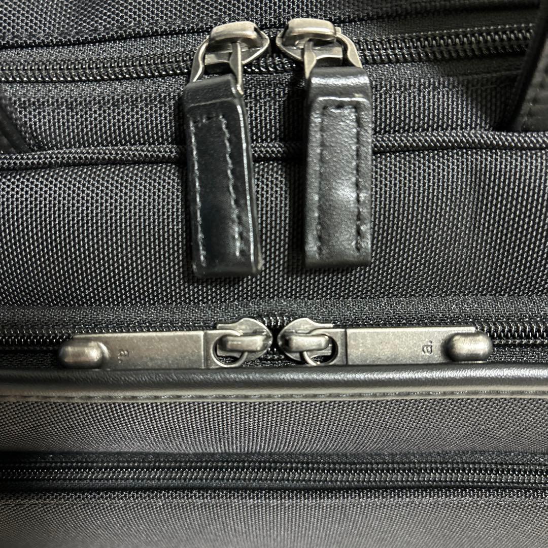 未使用級✨ ace. ビジネスバッグ　PC収納　2way 大容量　A4 B4