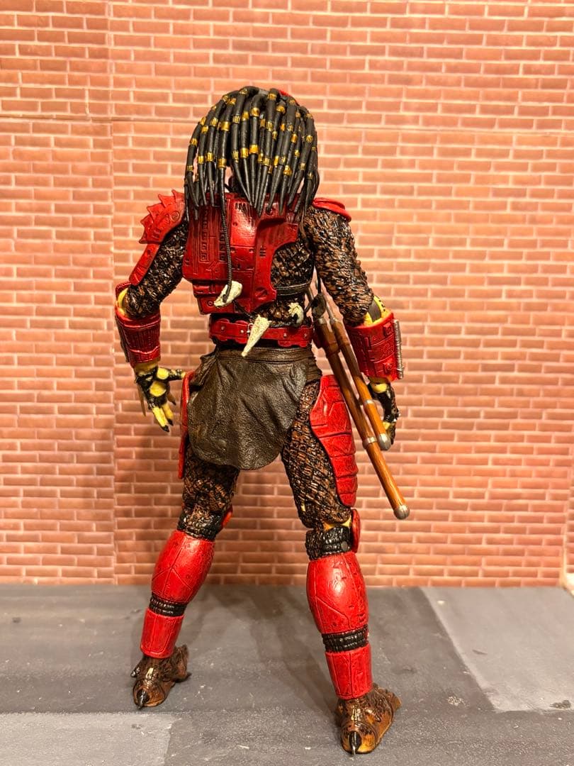 NECA ビッグレッドプレデター