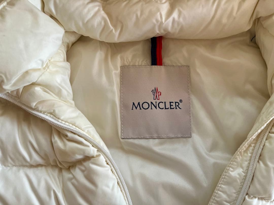 MONCLER ホワイトダウンコート サイズ2