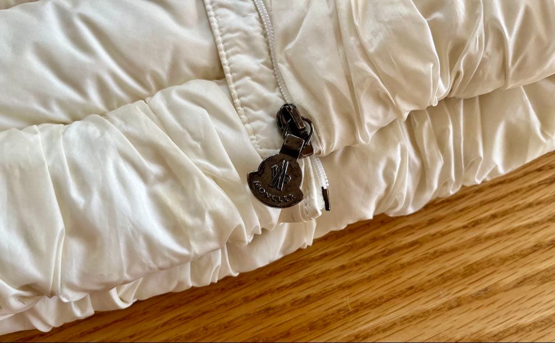 MONCLER ホワイトダウンコート サイズ2