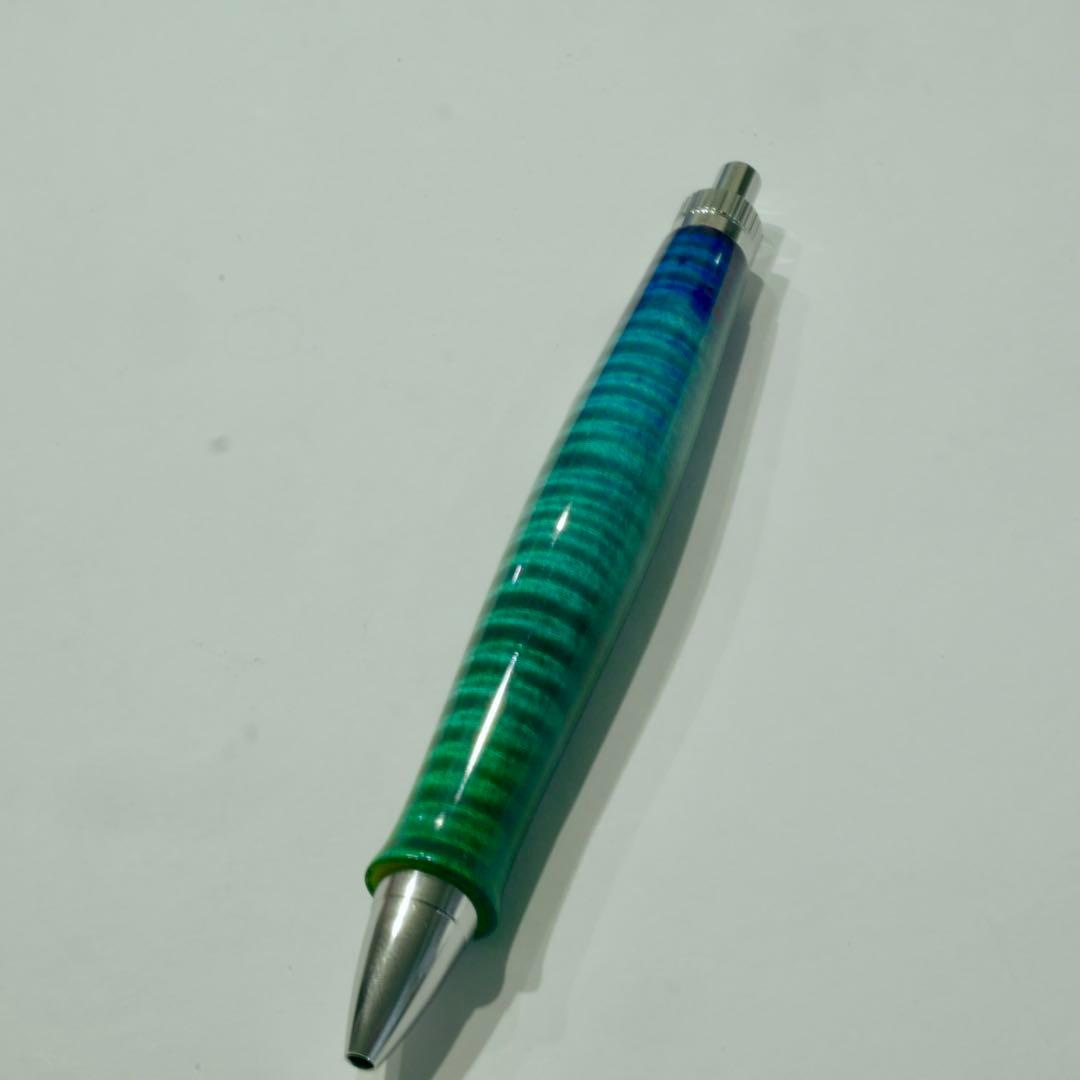 木軸ペン ラッカー仕上げ 楽器 ギター 栃 縮杢