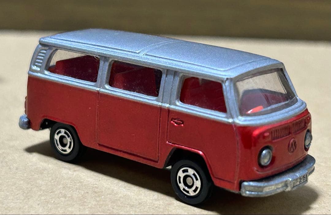 トミカ フォルクスワーゲン マイクロバス