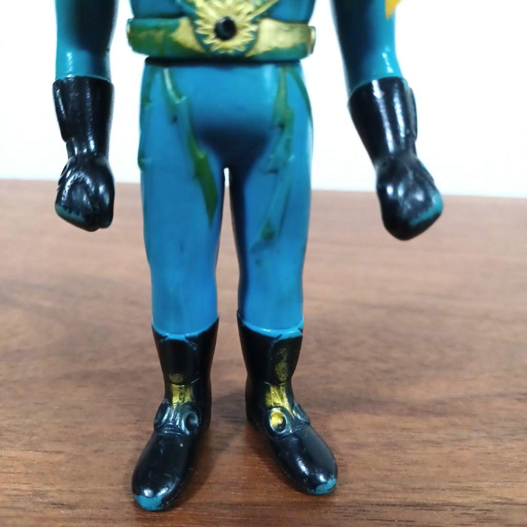 当時もの ポピー製 140㎜「イナズマン」マフラー付き希少ソフビフィギュア