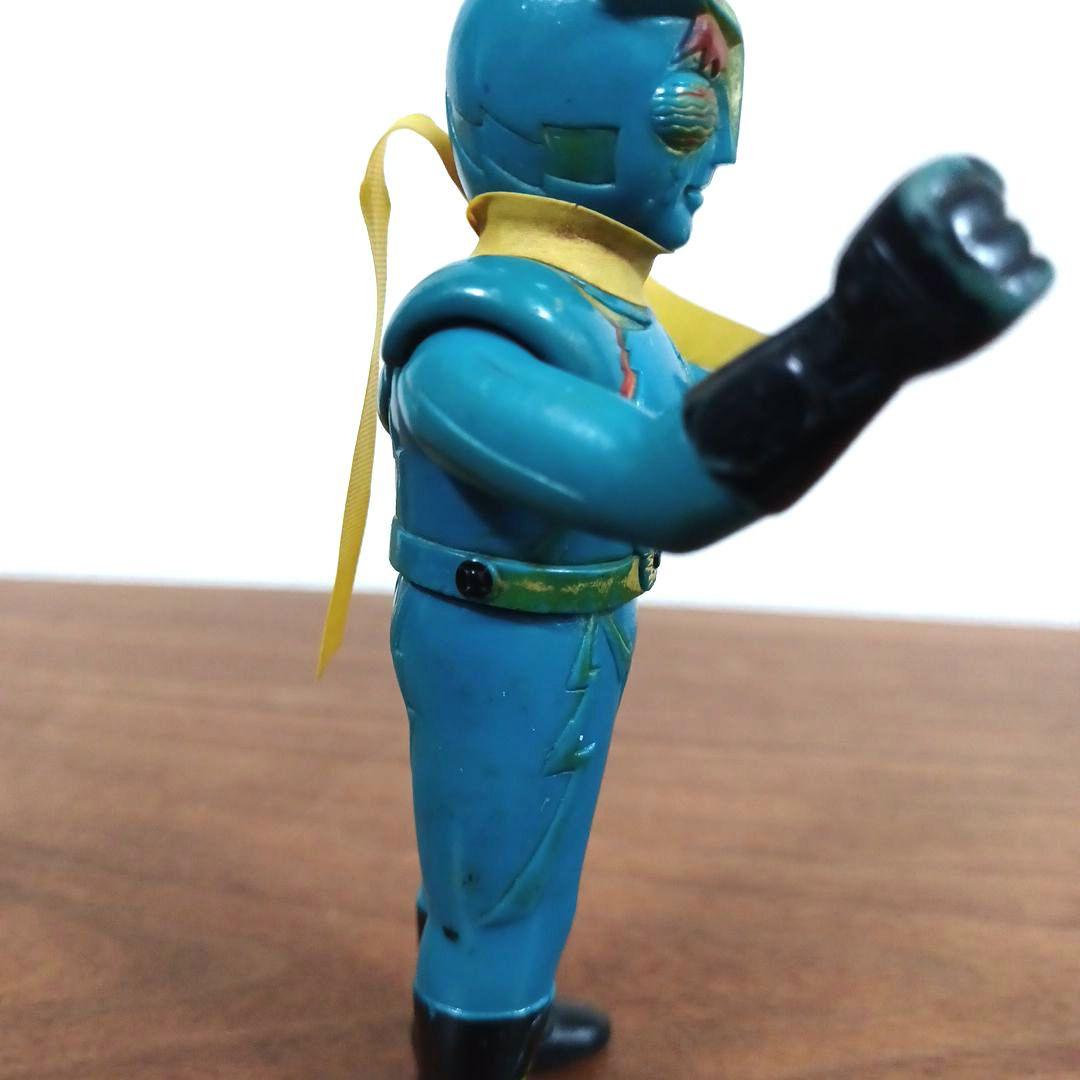 当時もの ポピー製 140㎜「イナズマン」マフラー付き希少ソフビフィギュア