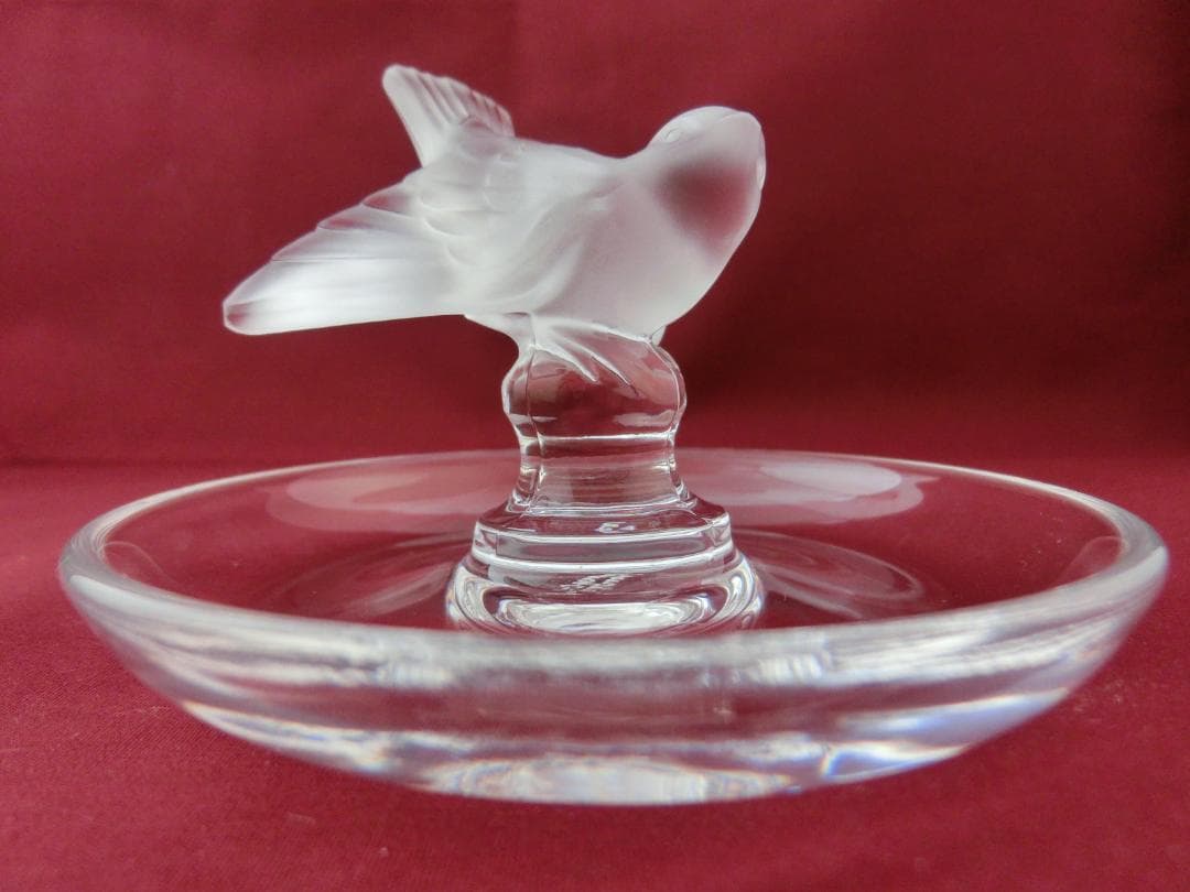 LALIQUE』クリスタルガラス・リングトレイ雀