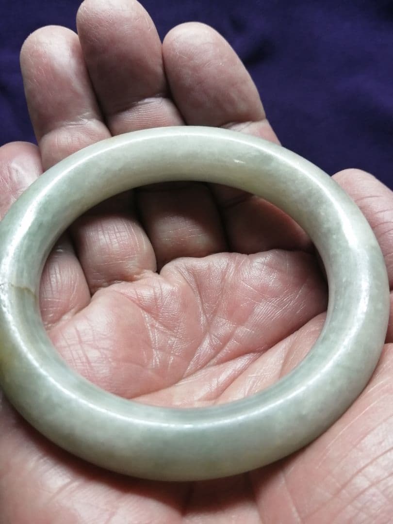 ★【さる】古墳後期『糸魚川翡翠垂飾輪』出土品。8.10cm。博物館所有。