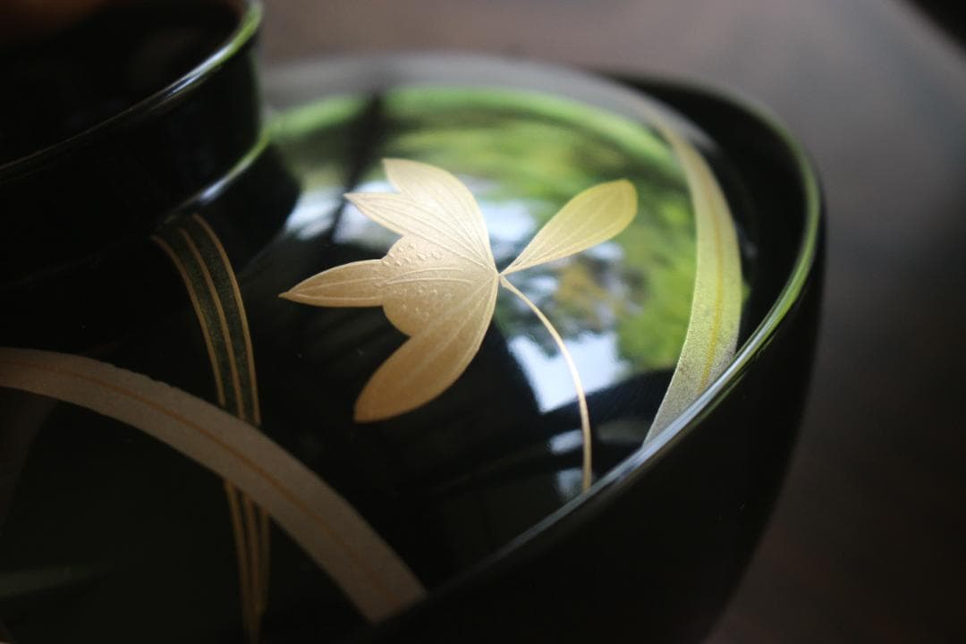 デッドストック！端正な黒漆に極上蘭蒔絵の美しいお椀2点（検輪島塗蒔絵椀雑煮椀