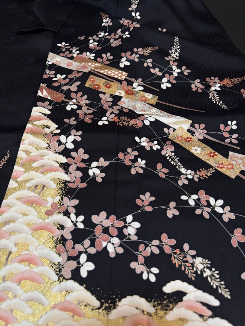 極美品】京都染匠名門「染の川勝謹製」黒地「松萩文様 舞扇