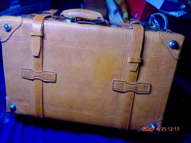 貴重「賢治のトランク」鞄 角川書店の宮沢賢治フェアの時のもので