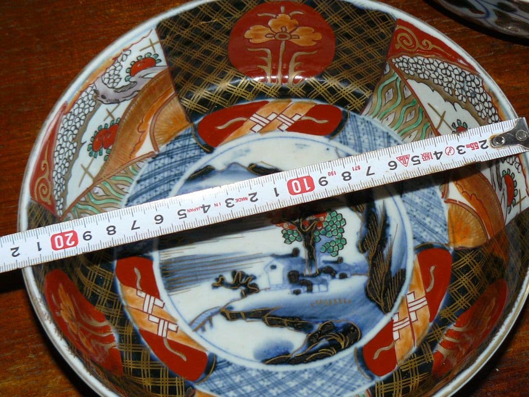 金襴手 絢爛豪華 三ツ丼