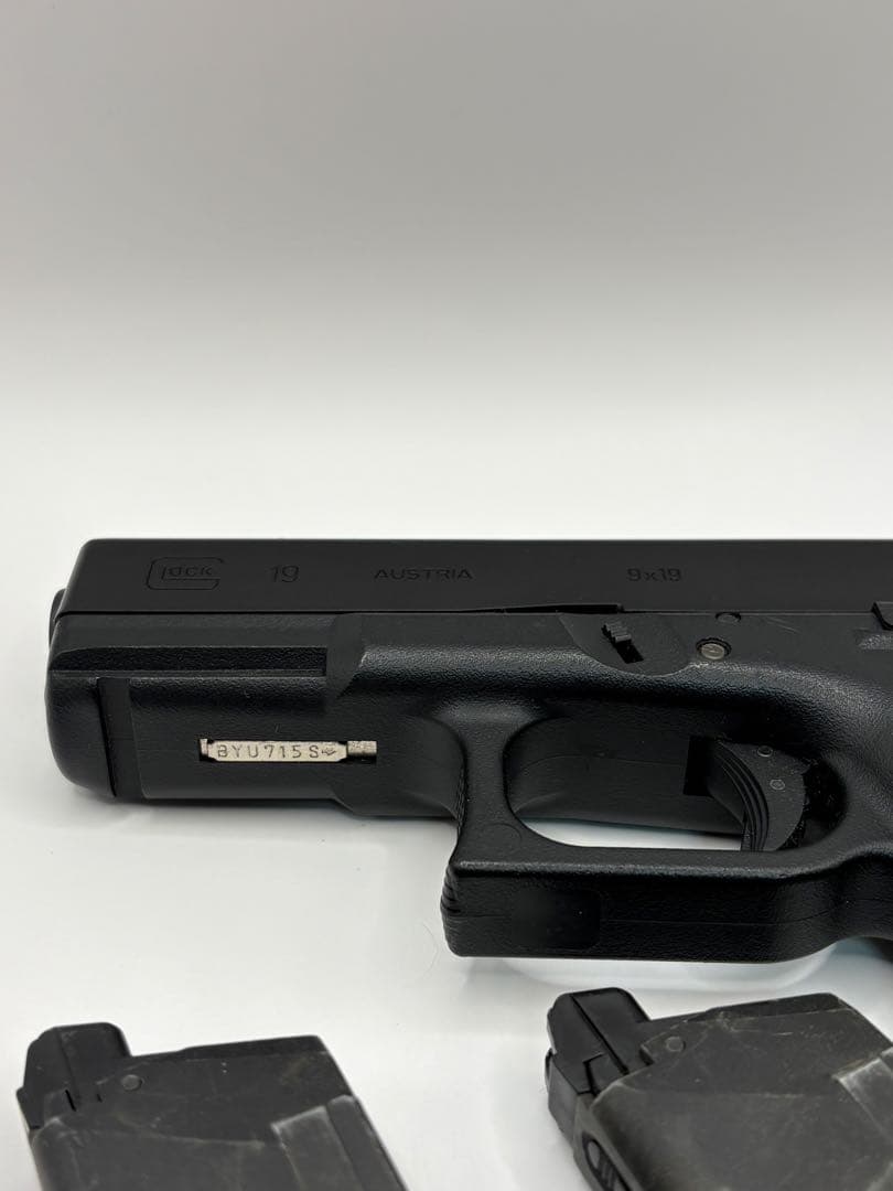 東京マルイGlock 19 マガジン2本付　動作良好
