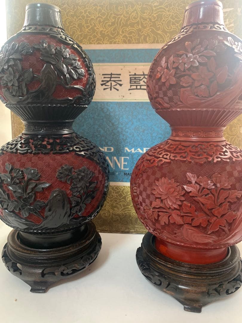 通常品】 景泰藍 堆朱 堆黒 内七宝 瓢箪花瓶 中国漆器 花彫 【6536159449】