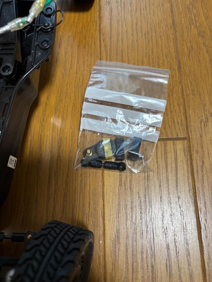 ☆☆タミヤ『スポーツランサー』1/10 RC　シャーシ＆ボディ　少々難あり