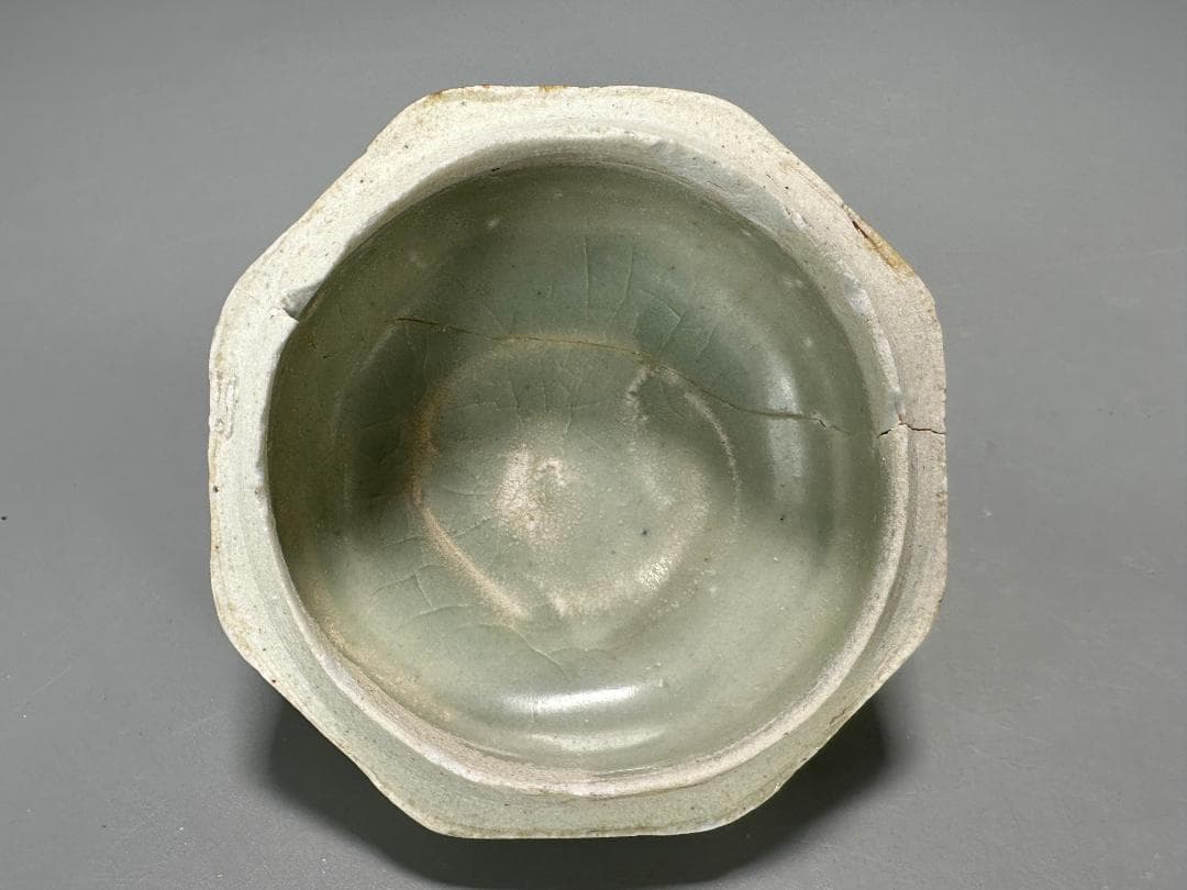 中国美術　宋時代　青白磁　湖田窯　香道具　花卉文香合　古物　時代物　唐物