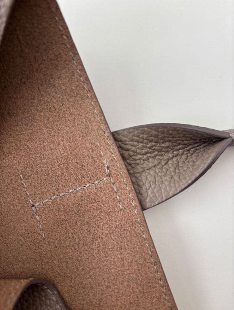 IACUCCI レザーショルダーバッグ ブラウン