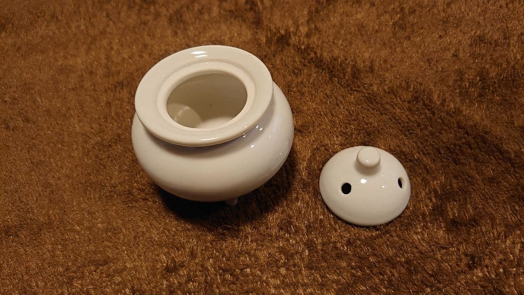 李朝 白磁 香炉 三足 蔵出し 1客