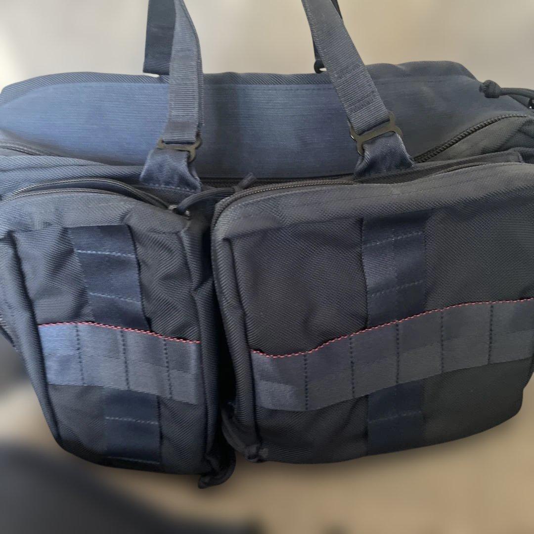 ぐ*う様 BRIEFING✖️BEAMS ビジネスバッグ　ネイビー　ビームス　ブ