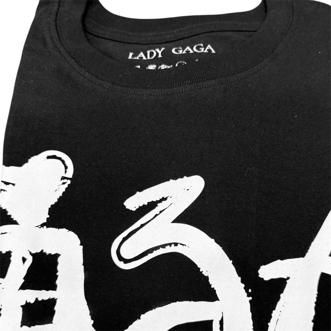 レディ・ガガ ENGLISH DATE BACK SS TEE このTシャツは英語・日本語