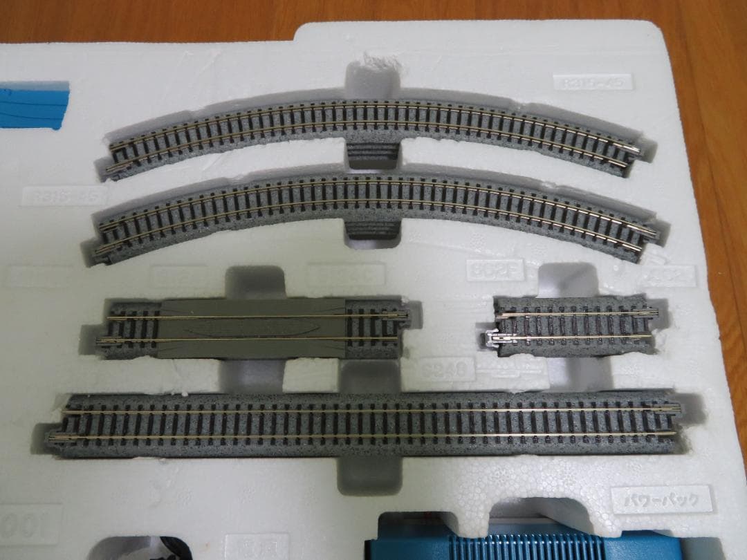 Nゲージ スターターセット・スペシャル E2系新幹線 「はやて」