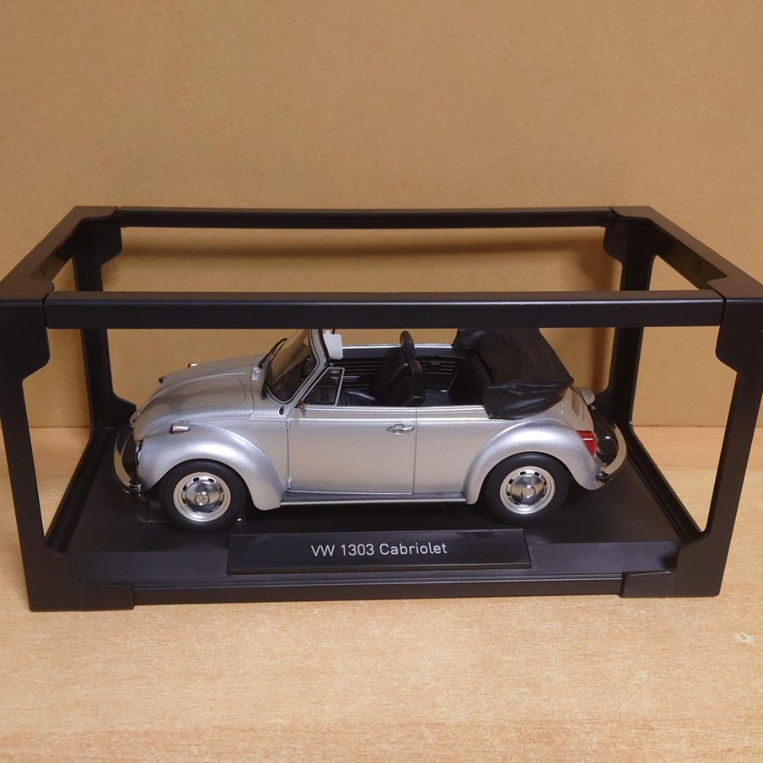 1/18 フォルクスワーゲン ビートル 1303 シルバー カブリオレ 1973
