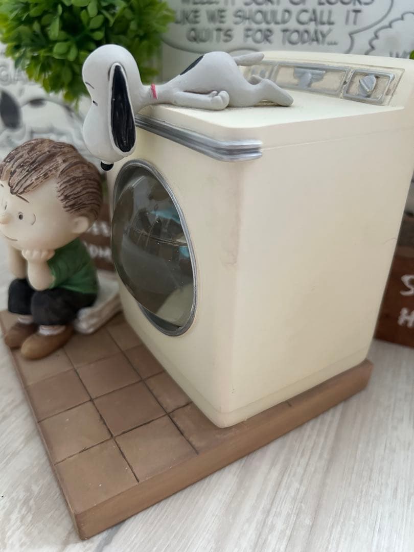 ホールマークライナスウォーターグローブ スヌーピー＆ライナス