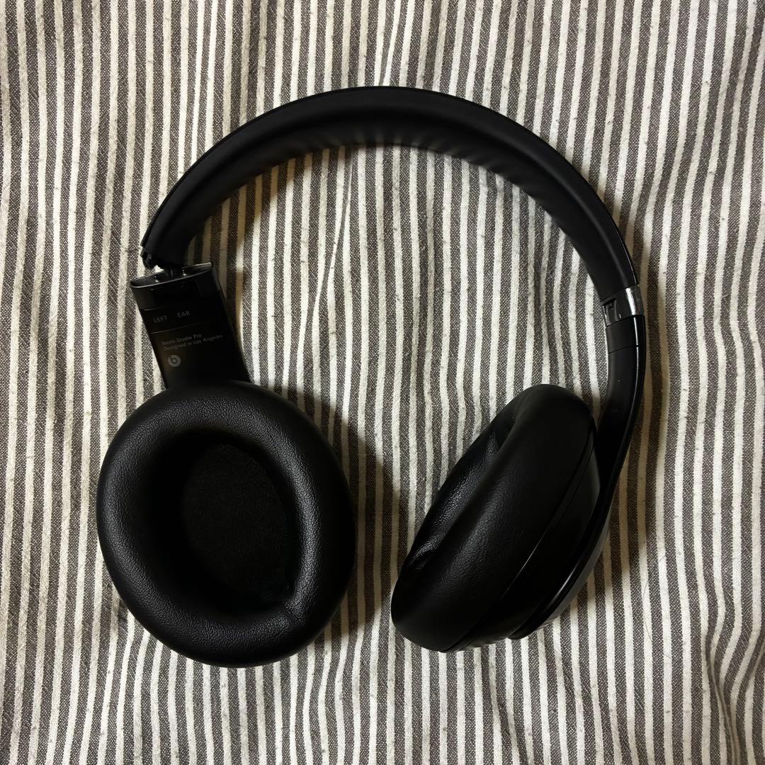 破損あり） beats studio pro ワイヤレスヘッドホン - メルカリ