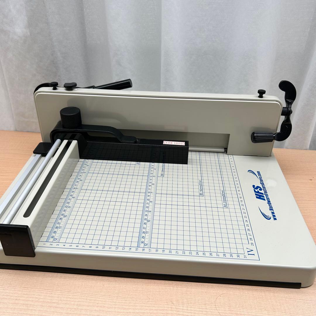 【新品 替刃・受木 付き】HFS(R) A4 ペーパーカッター 大型裁断機