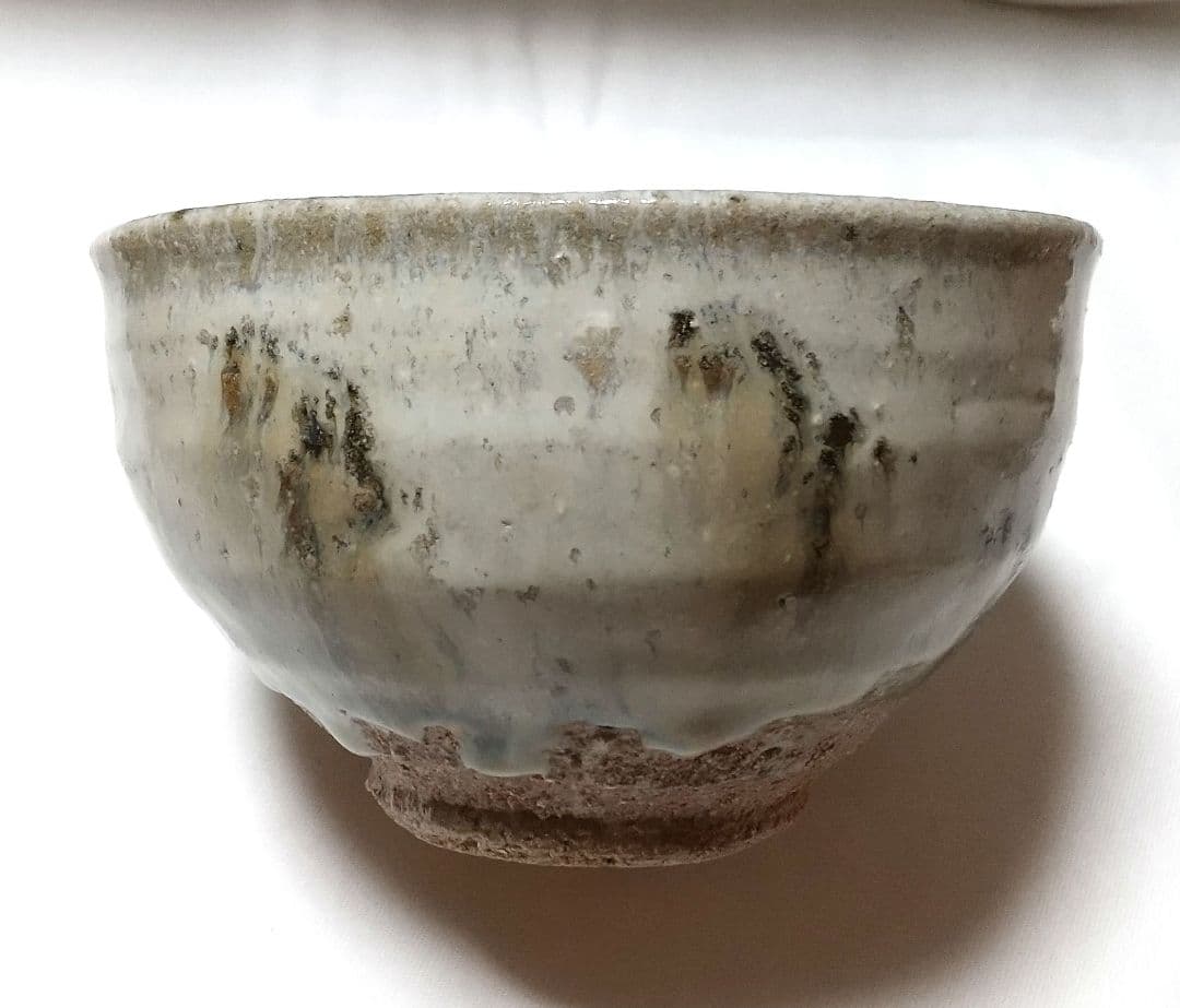 西岡小十 絵斑唐津茶碗 共箱 共布 栞 未使用品 - メルカリ