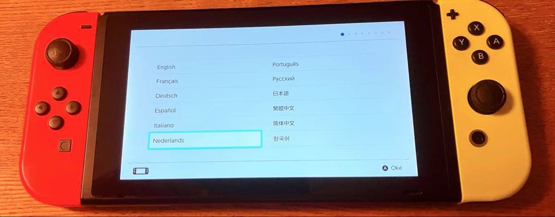 Nintendo Switch 本体 （HAC-001）ジョイコン付