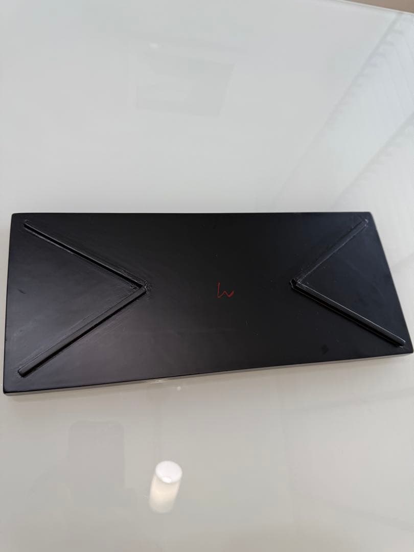 赤い漆器 盆 花と葉模様