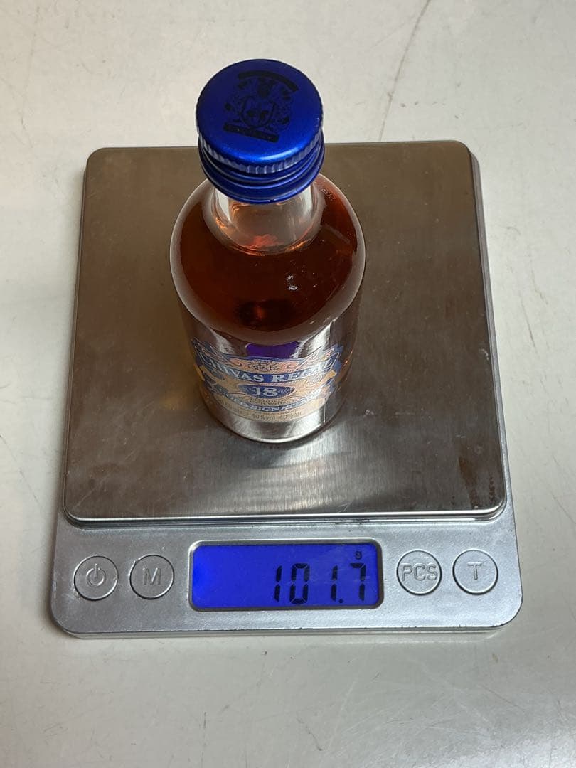 539[未開栓］CHIVAS REGAL 12年 ミズナラ ミニボトル50㎖付きの通販は