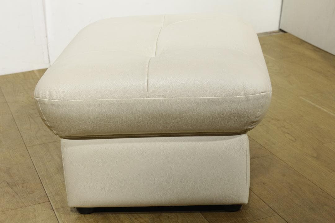 ラ*ー様 カリモク★CHITANO★オットマン★スツール★Z12126Z922★