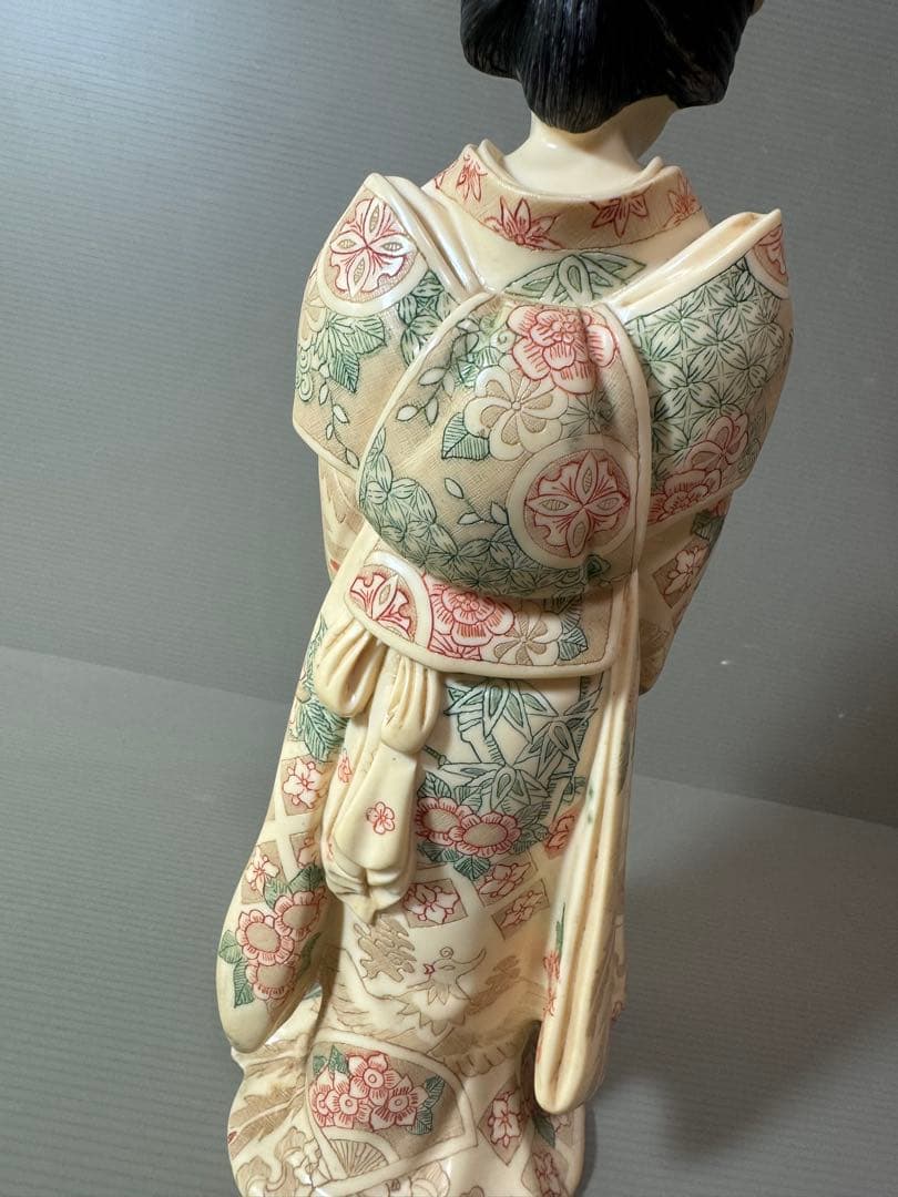 2920 古美術品 細密彫刻女性像 置物 細密細工 骨董