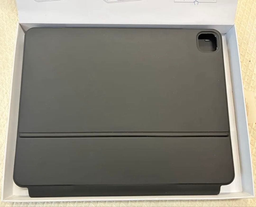 iPadPro13 M4, M5用 ESR日本語配列Bluetoothキーボード