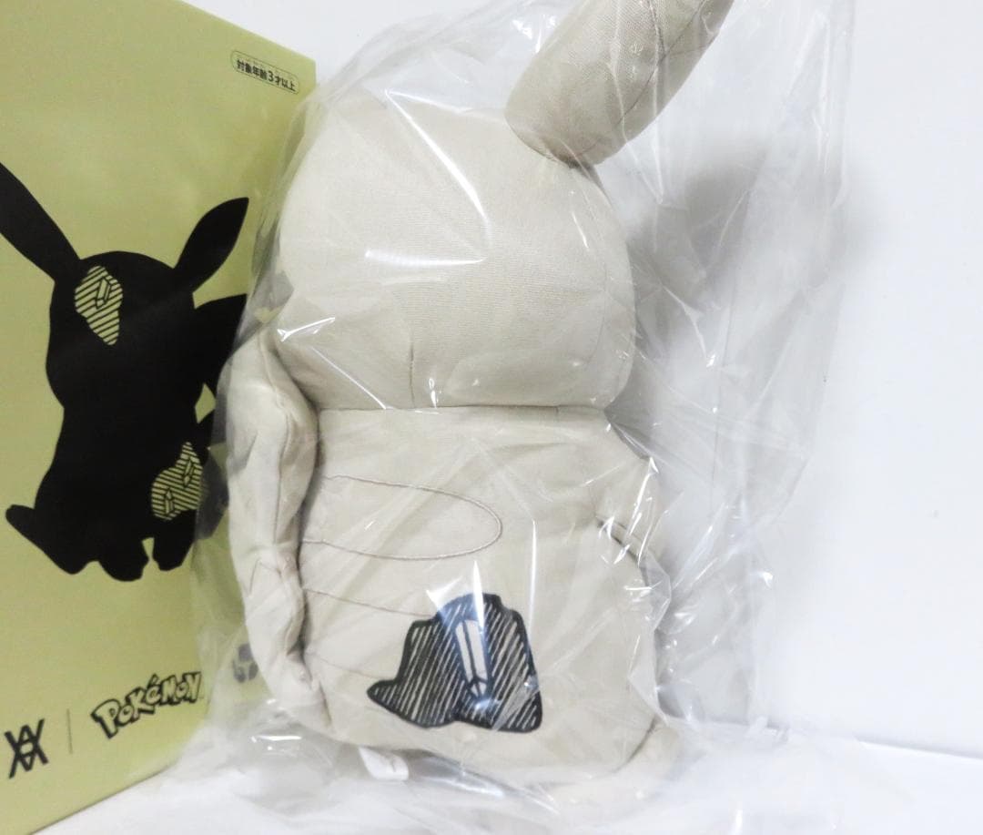 新品 Daniel Arsham × Pokemon ピカチュウ ぬいぐるみ L