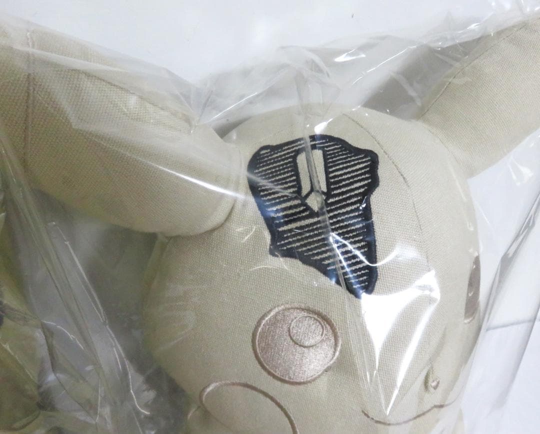 新品 Daniel Arsham × Pokemon ピカチュウ ぬいぐるみ L
