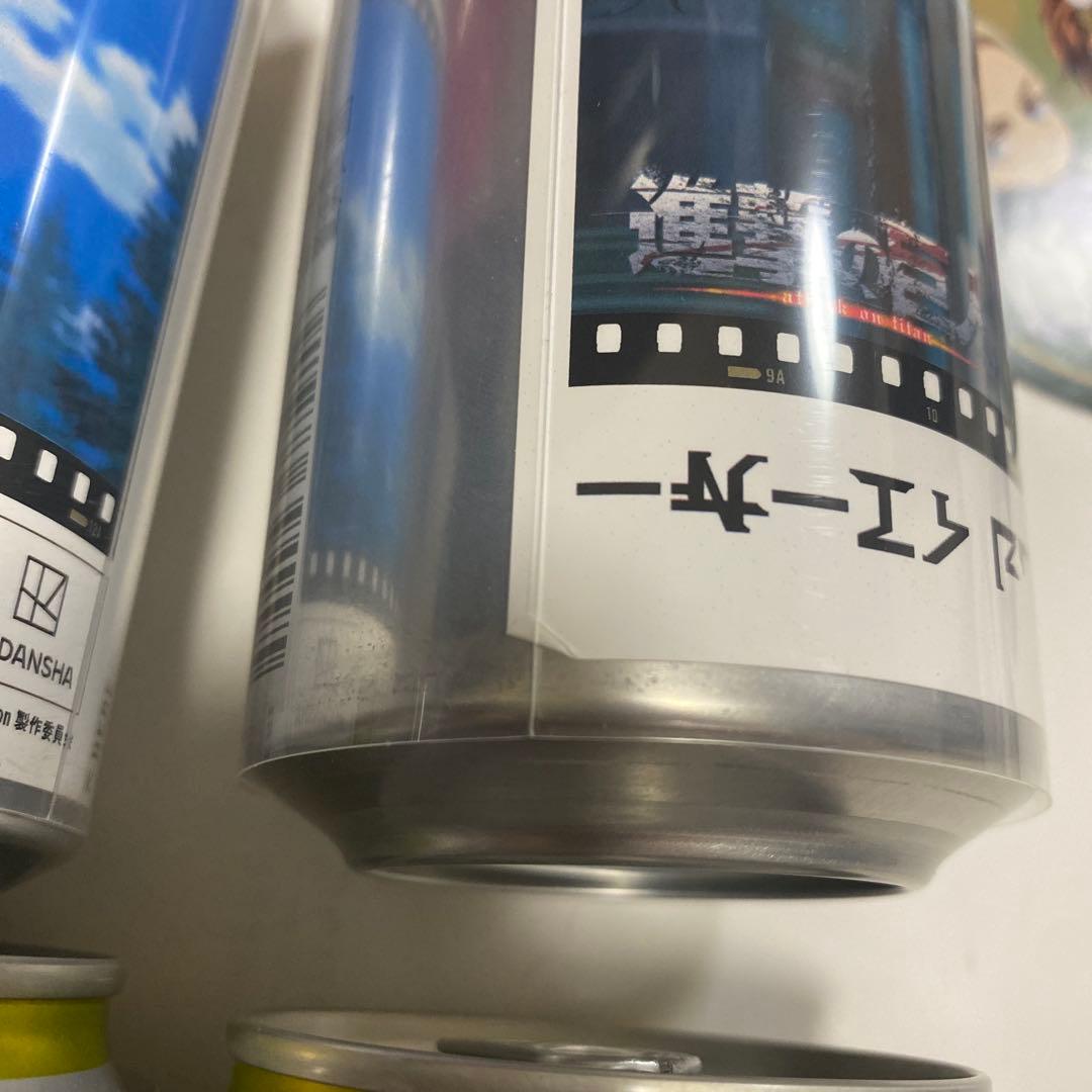 進撃の巨人　ステッカー&ポストカードブック　サントリー　オリジナルラベル缶　紙類